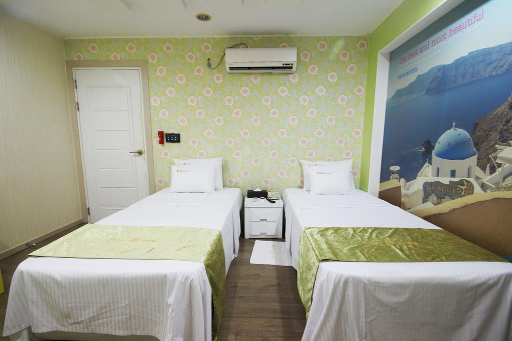 Hole In One Hotel Sacheon Eksteriør billede