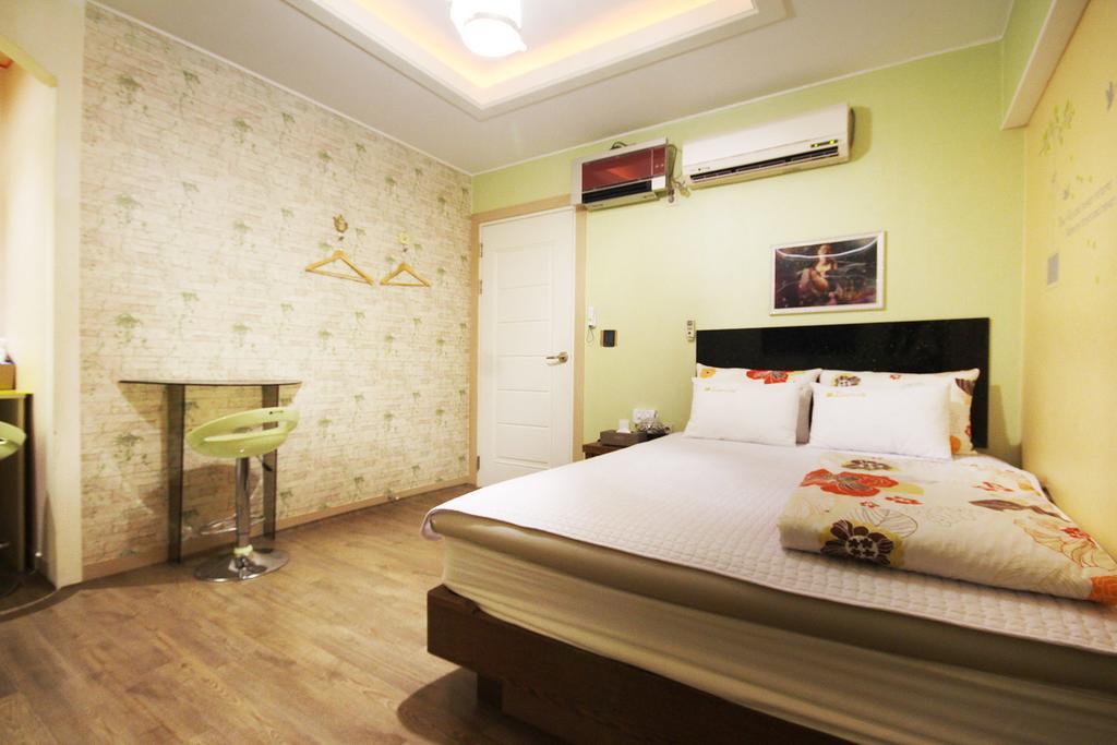 Hole In One Hotel Sacheon Eksteriør billede