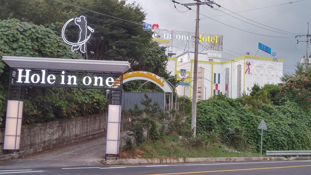 Hole In One Hotel Sacheon Eksteriør billede