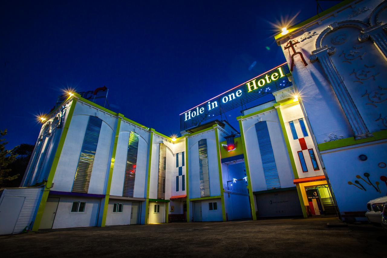 Hole In One Hotel Sacheon Eksteriør billede